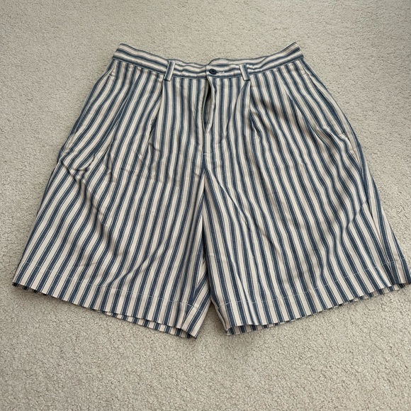 Claiborne Men’s Striped Shorts - Picture 1 of 3